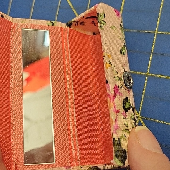 Floral Print Lipstick 3.5" Case w Mirror New - Picture 2 of 6